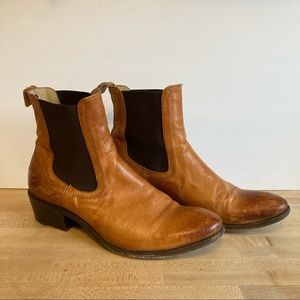 Woman’s Frye Boots Size 10